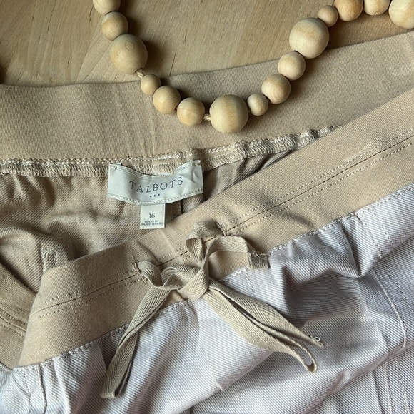 Talbots cotton/linen shorts - Picture 2 of 4